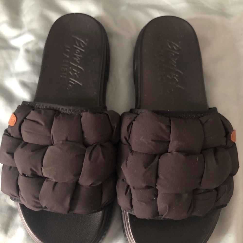 Blowfish Women's Black Slide Sandals